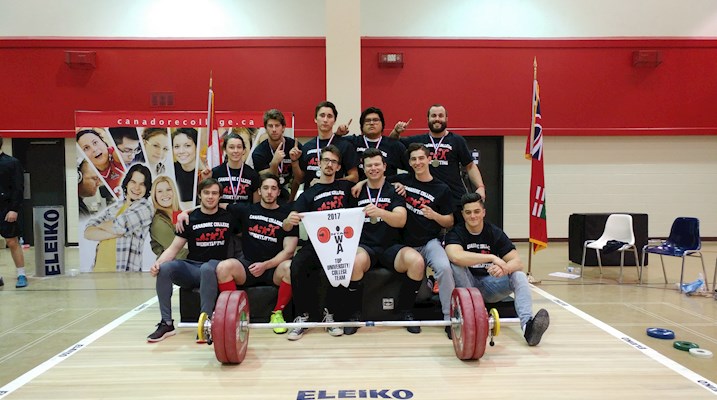 Group of weightlifting students 